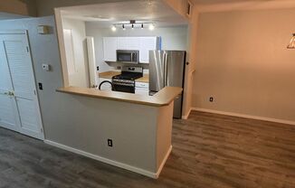 3 beds, 2 baths, $1,699, Unit # 1084