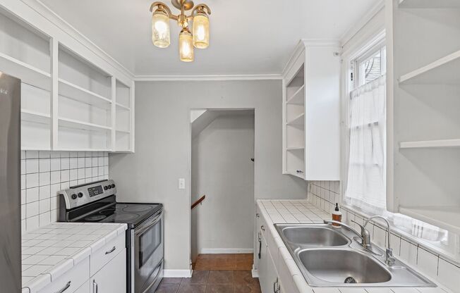 Charming 4 Bed/2Bath Home In N Portland