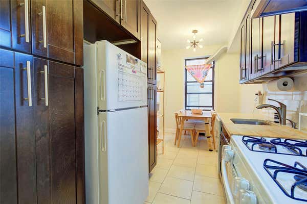 1 bed, 1 bath, 850 sqft, $2,350, Unit 3L