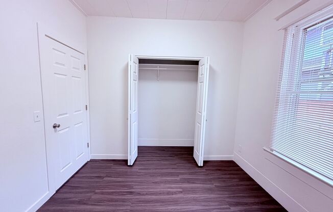 Charming 1910 SE Portland 4BR with Modern Updates & Large Fenced Yard!