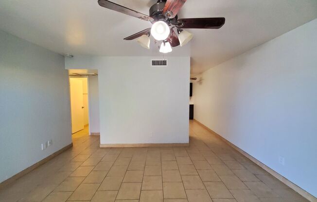 2 beds, 1 bath, $1,550, Unit 05