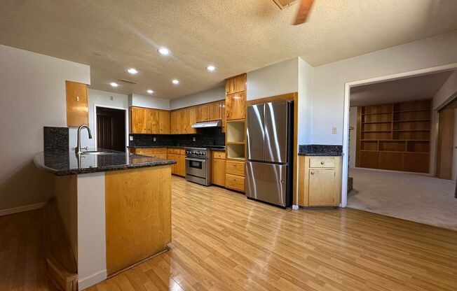 Midcentury 3-Bedroom Home Near the Las Vegas Strip