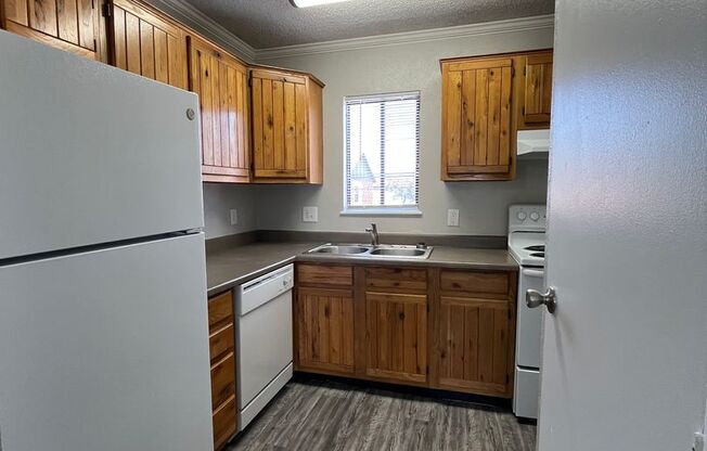 2 beds, 2 baths, 943 sqft, $860, Unit 1510