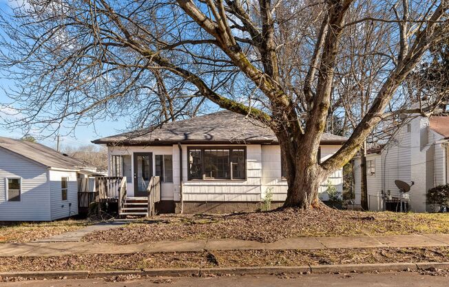 Sunny and Newly Renovated 4 Bedroom 2 Bath Home Available Now!