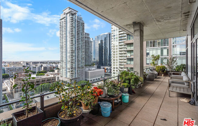 2 beds, 2.3 baths, 2,660 sqft, $10,000, Unit PH 1