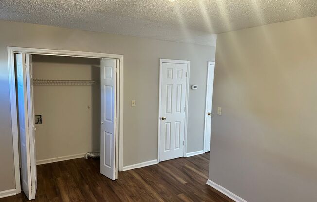 Spacious Two Bedroom Townhome In Kannapolis