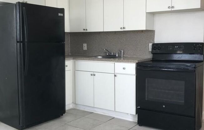 1 bed, 1 bath, 630 sqft, $1,400, Unit 5250-17