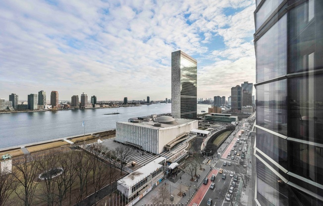 3 beds, 3.5 baths, 3,004 sqft, $28,950, Unit 17B