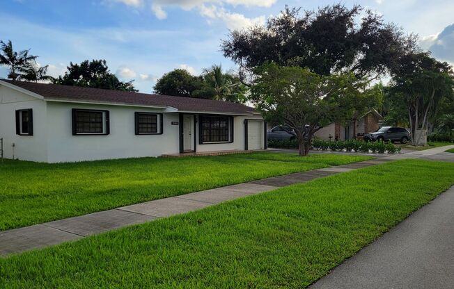 Exquisite 3-Bedroom Fully Remodeled Home in Cutler Bay – Ready for Luxury Living!