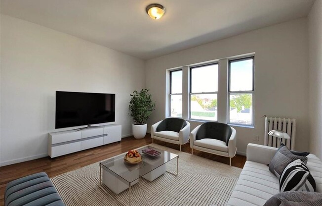 84 W 25th St