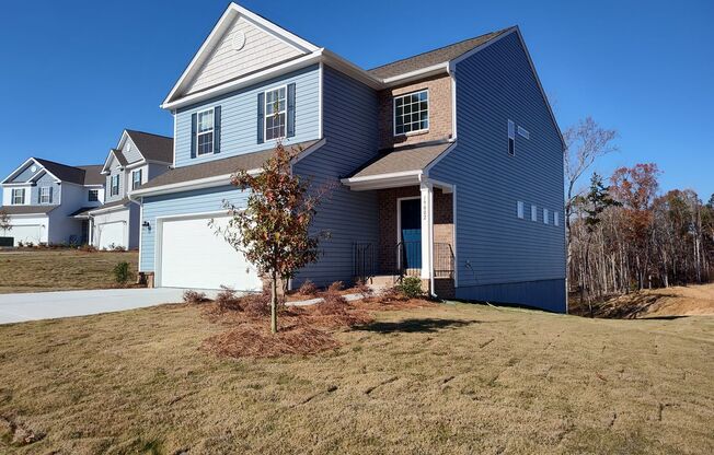 Move-in ready 4 beds, 2.5 bath, 2-car garage home located in the Brightwater community!