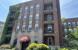 48 STRATHMORE RD