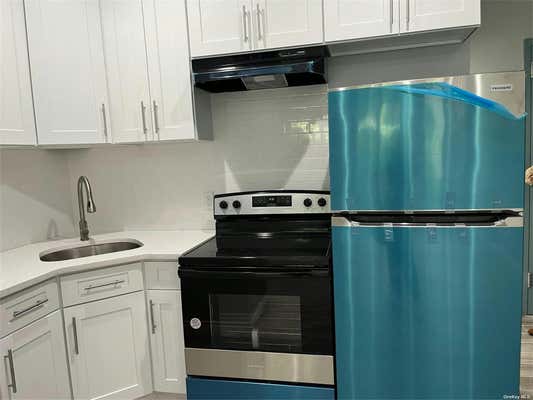 1 bed, 1 bath, $3,060, Unit 2B