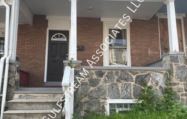725 BARTLETT AVE