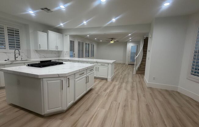 5 beds, 4.5 baths, $6,795