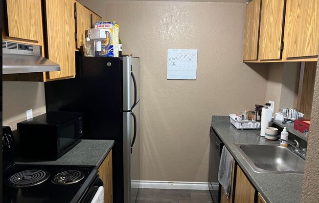 1 bed, 1 bath, 442 sqft, $1,395, Unit B407