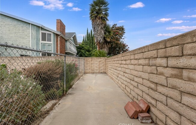 4 beds, 3 baths, 3,229 sqft, $5,600