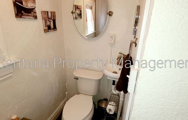 3 beds, 2 baths, $1,600