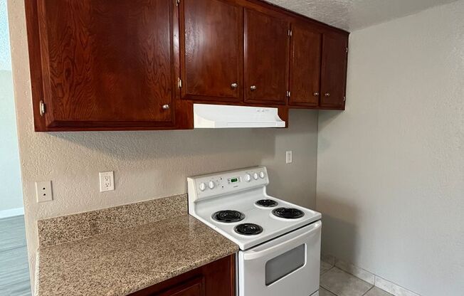 1 bed, 1 bath, 800 sqft, $2,200