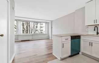 922 24th St NW, Washington DC 207