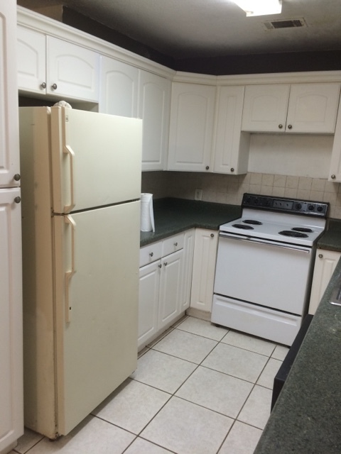 4 beds, 1 bath, $2,860