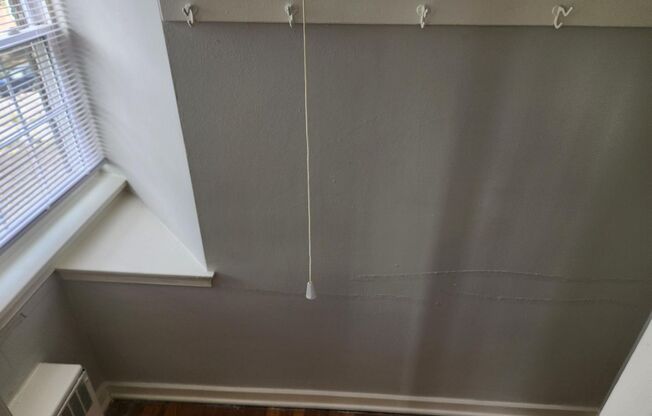 2 beds, 1 bath, 897 sqft, $2,385, Unit A-24