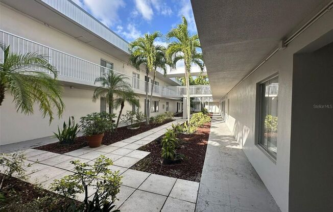 2 beds, 2 baths, 920 sqft, $1,245, Unit Unit # 607