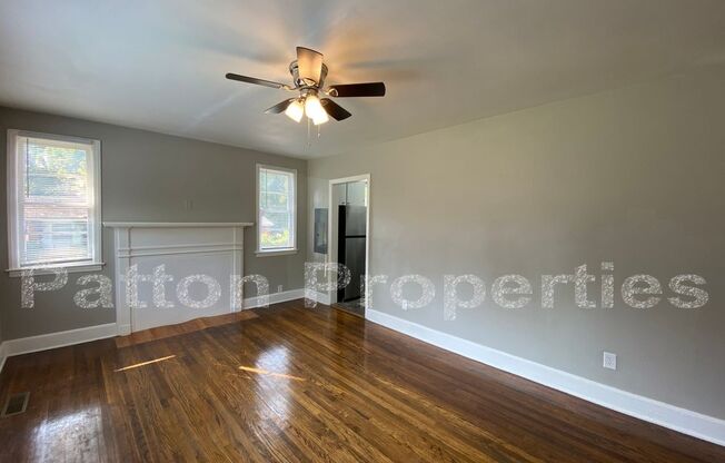 3 beds, 1 bath, $1,095