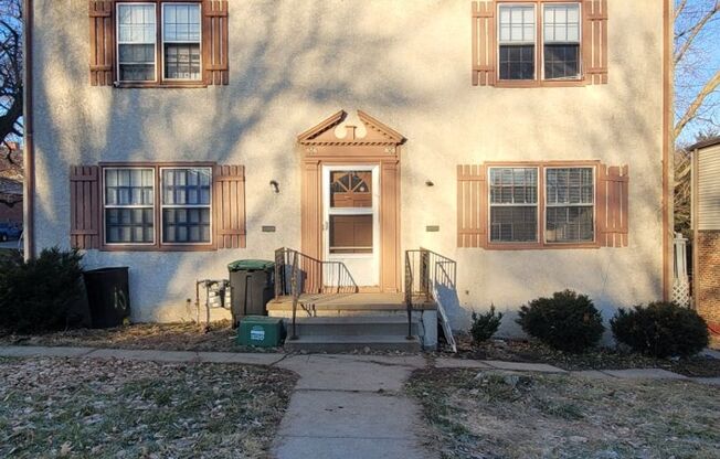 Dundee 2 Bed Townhome!
