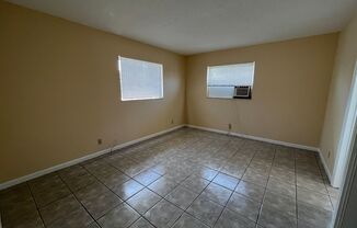 1 bed, 1 bath, 900 sqft, $1,600, Unit 11