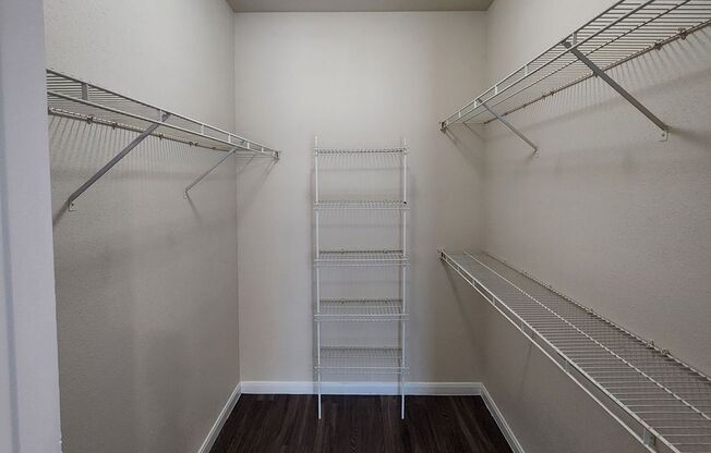 1 bed, 1 bath, 802 sqft, $1,525, Unit 502-u