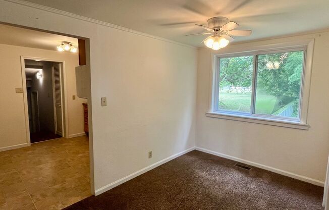 3 Bedroom 2 bath in Alton