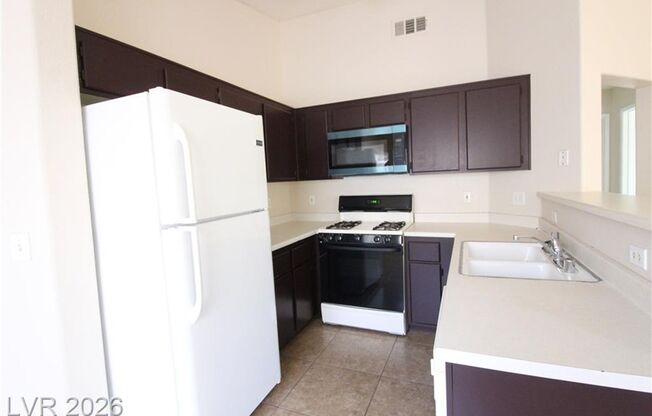 GATED 2 BED/2BATH CONDO IN NORTH LAS VEGAS