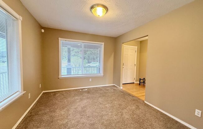 Charming 3-Bedroom Home in Troutdale with Large Porch & Fenced Backyard