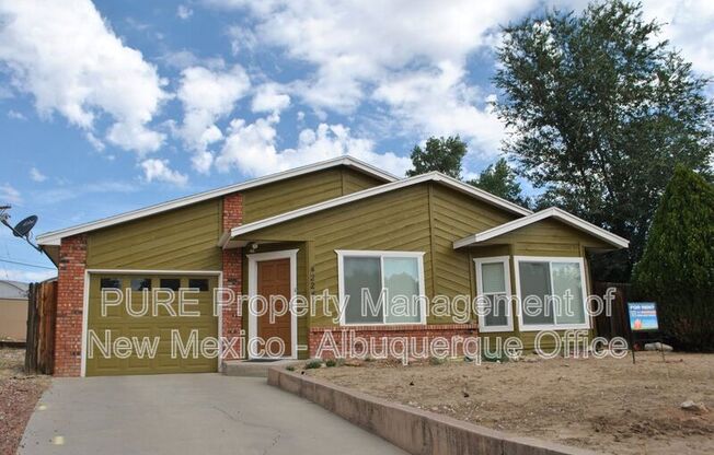 4224 APPLEWOOD DR