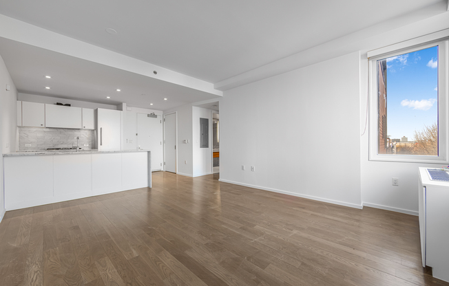 1 bed, 1 bath, $4,195, Unit 4E