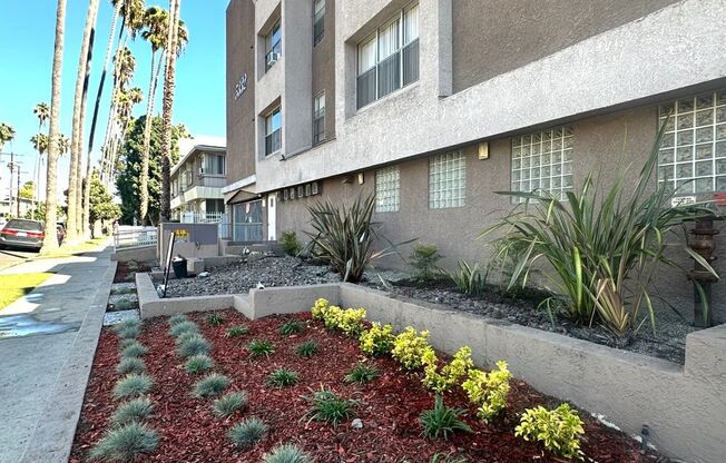 2 beds, 2 baths, 800 sqft, $2,225, Unit 309
