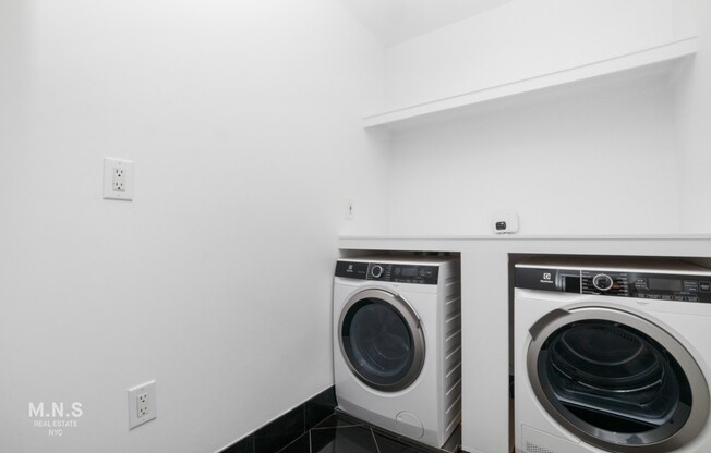 3 beds, 2 baths, $7,175, Unit 8-RK