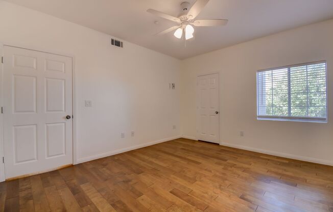 2 beds, 2 baths, $1,600, Unit 823