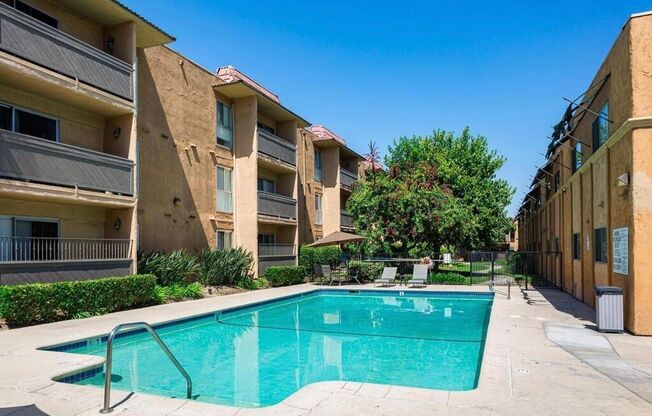 Spacious 2 BD/2BA, condo available for rent now in SDSU Area!