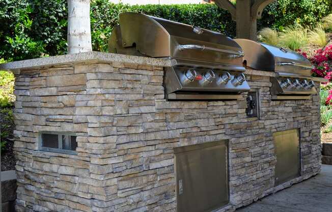 Outdoor Grills at Canyon Villa Apartment Homes, Chula Vista, California
