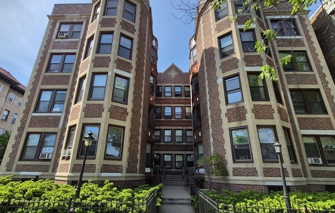 1269 COMMONWEALTH AVE