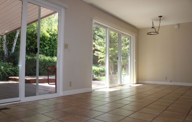 2710 Doidge Ave., Pinole, CA 94564