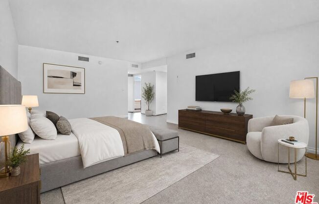 3 beds, 4 baths, 2,426 sqft, $6,995, Unit 309