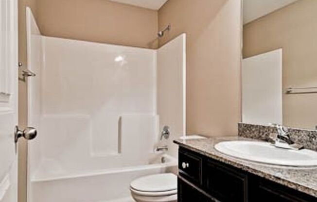 2 beds, 2 baths, 1,200 sqft, $1,195, Unit 3503-5 Cedar Circle