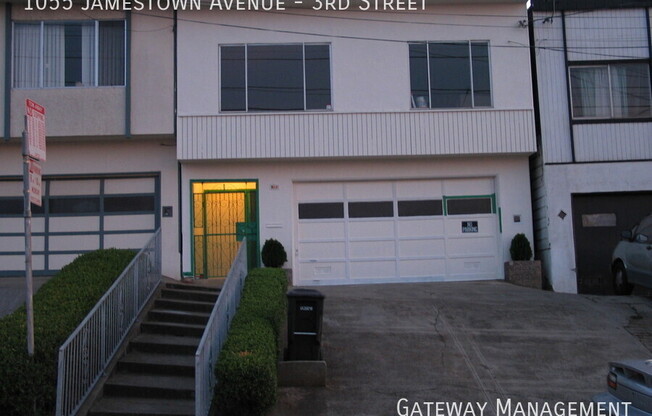 1055 JAMESTOWN AVE