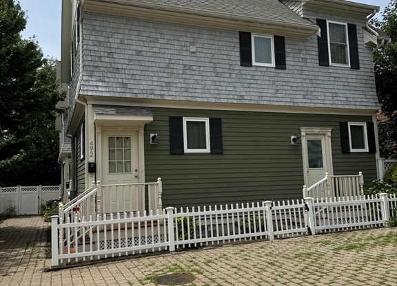 49 CEDAR ST