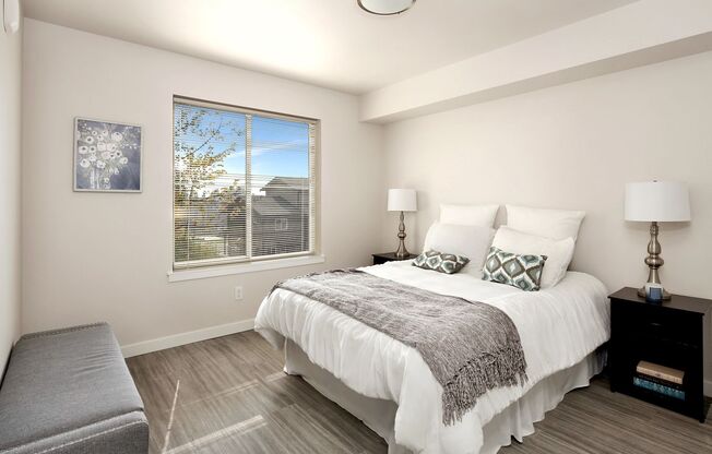 1 bed, 1 bath, 647 sqft, $1,660, Unit 216
