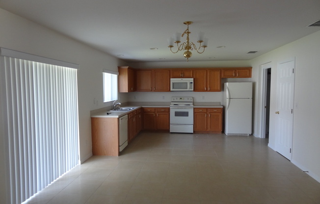 3 Bedroom, 2.5 Bathroom Home with Bonus Loft in Eagle Creek of Lake Nona (Gated)