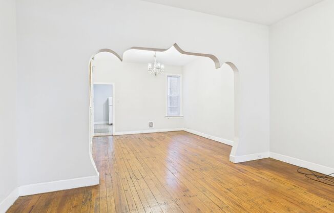 Huge 4 bed 2 full bath home in the heart of Fairmount.